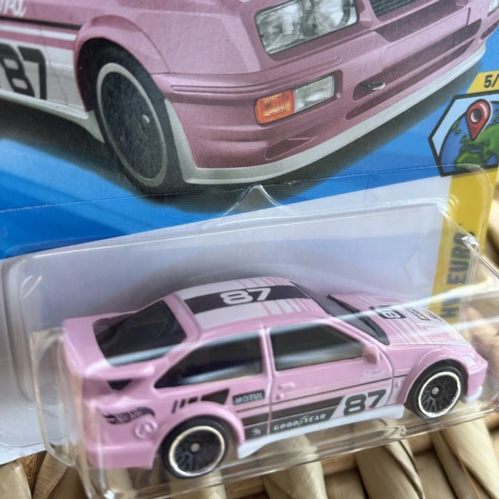 87 1987 Ford Sierra Cosworth Pink Race Car Hot Wheels Hotwheels HW Euro 2026 New